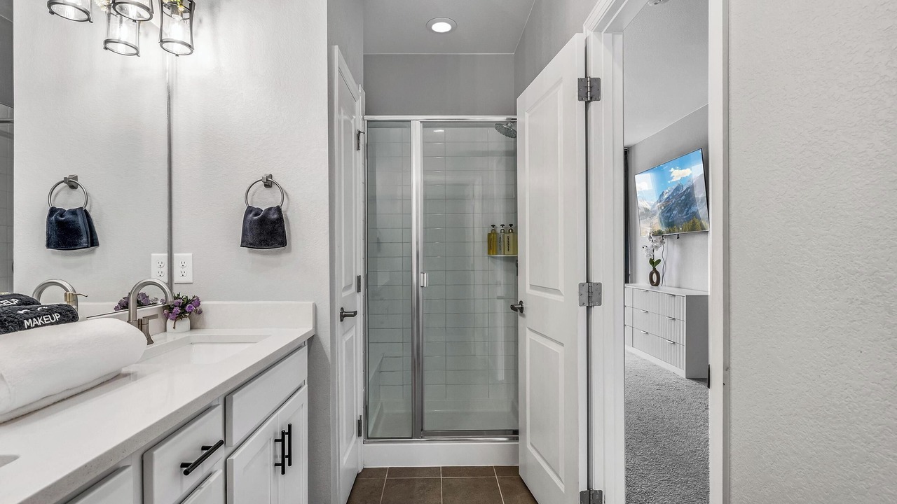 Photo of Bathroom in Dupont