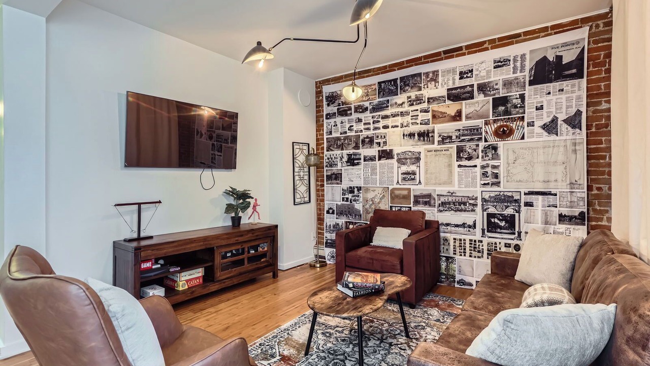 Photo of Livingroom in Curtis Park
