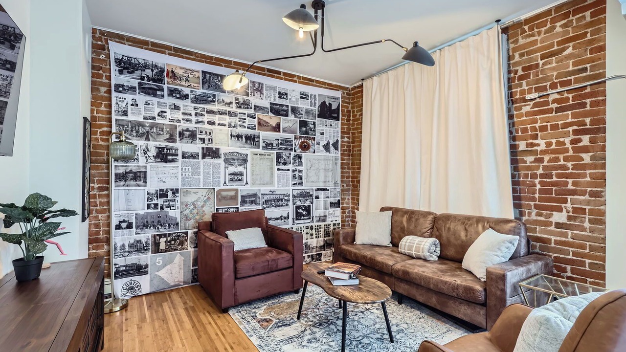 Photo of Livingroom in Curtis Park