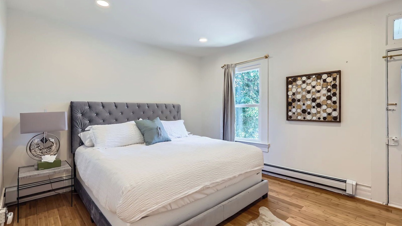 Photo of Bedroom in Curtis Park