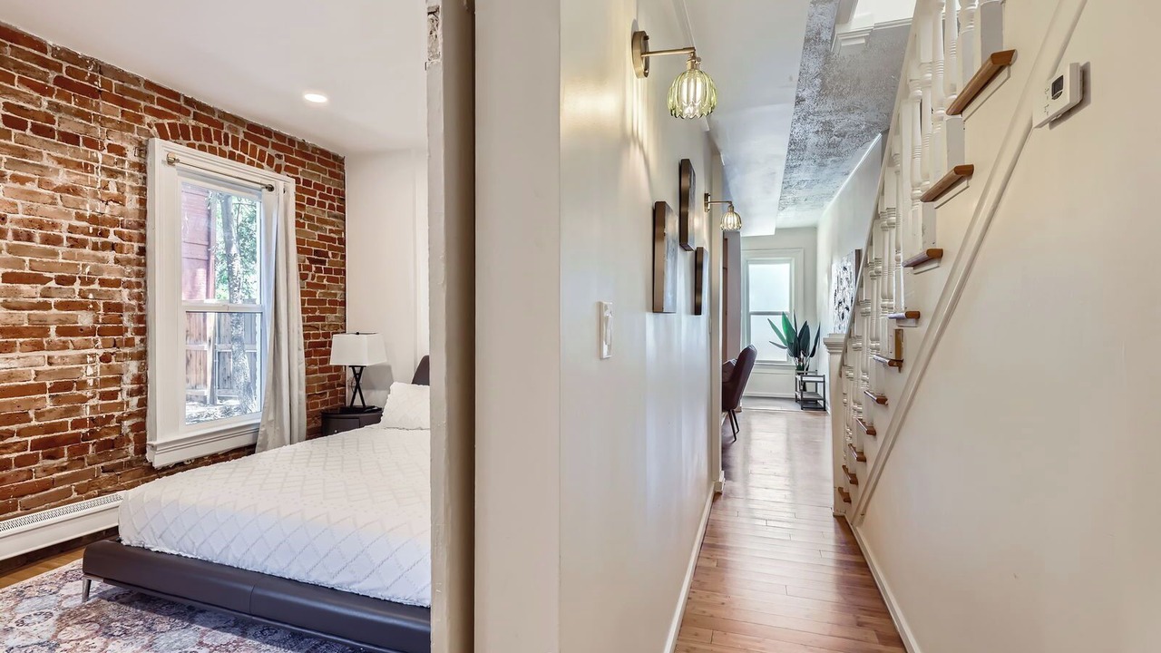 Photo of Bedroom in Curtis Park