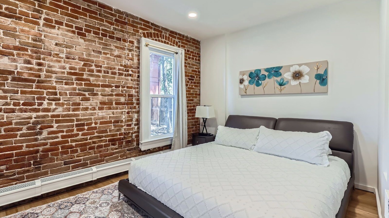 Photo of Bedroom in Curtis Park
