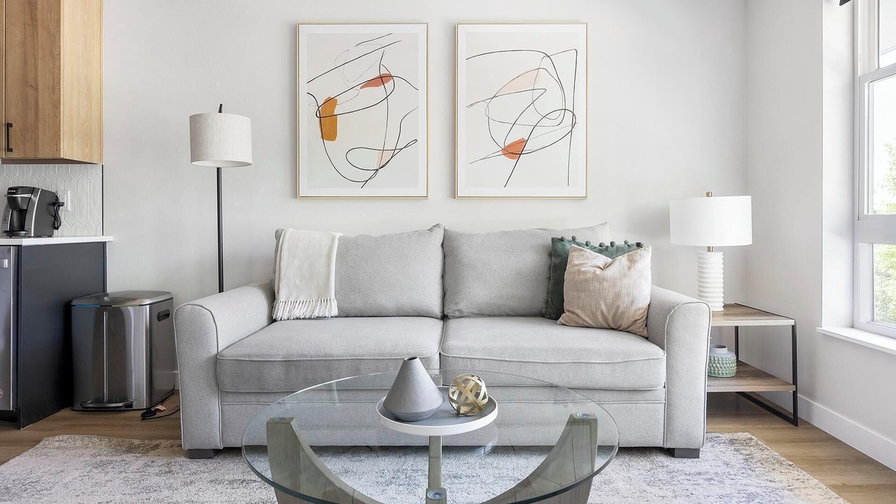 Photo of Livingroom in Englewood