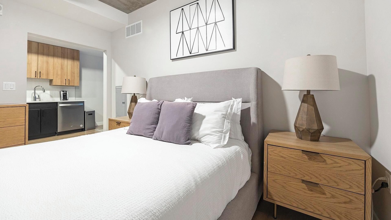 Photo of Bedroom in Englewood