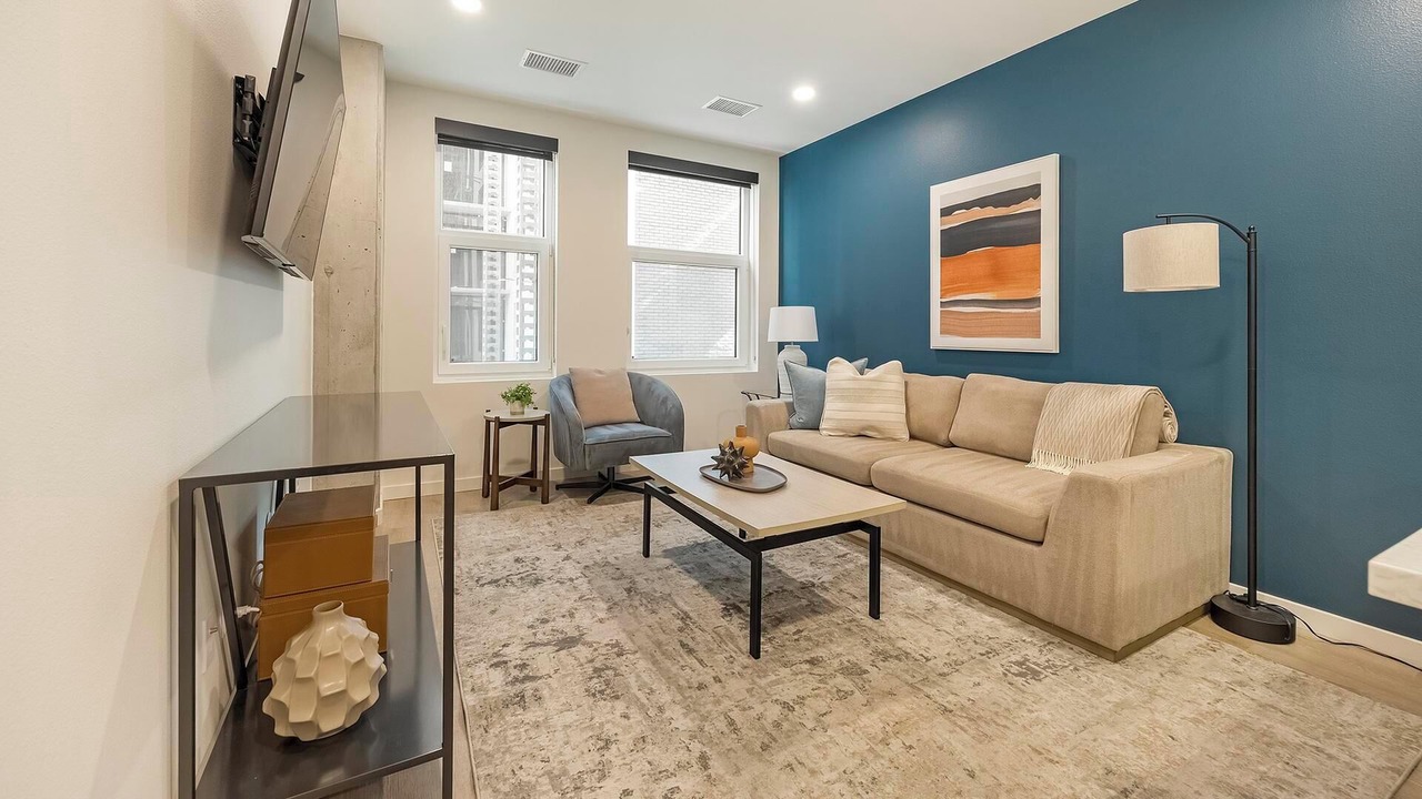 Photo of Livingroom in Civic Center