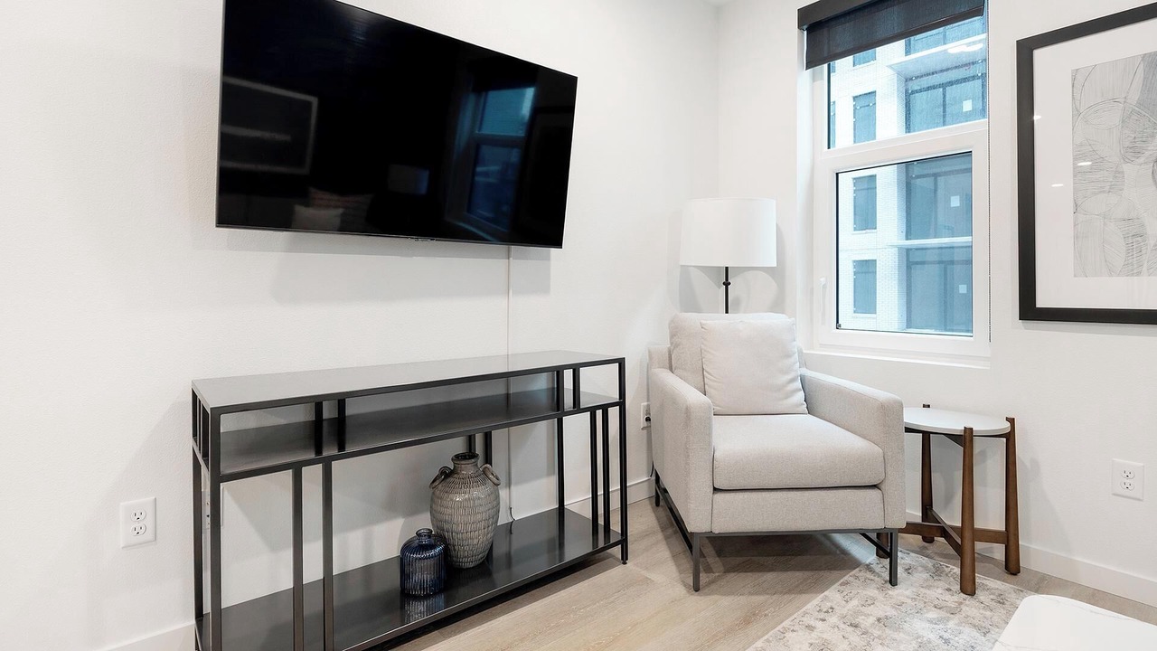 Photo of Livingroom in Civic Center