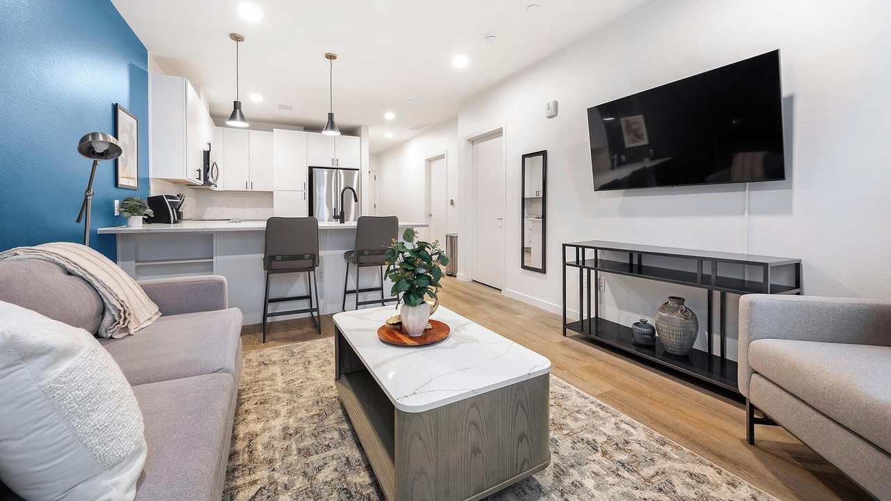 Photo of Livingroom in Civic Center