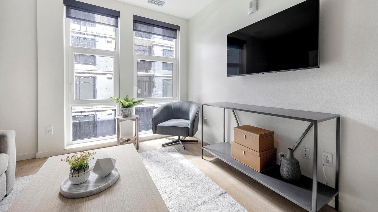 Photo of Livingroom in Civic Center