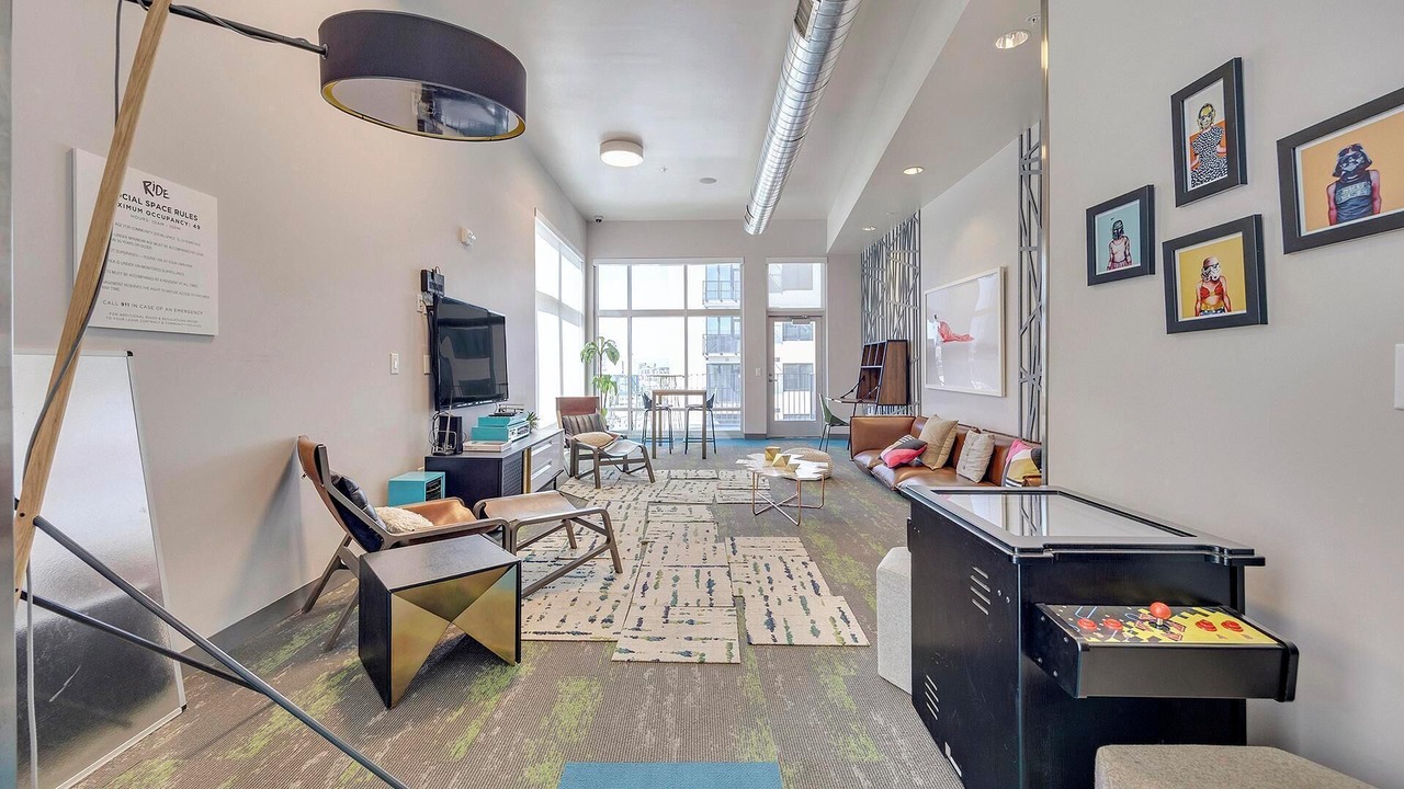 Photo of Livingroom in River North Art District