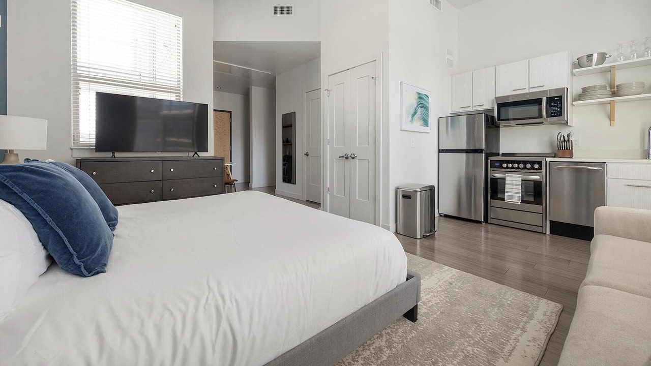 Photo of Bedroom in River North Art District