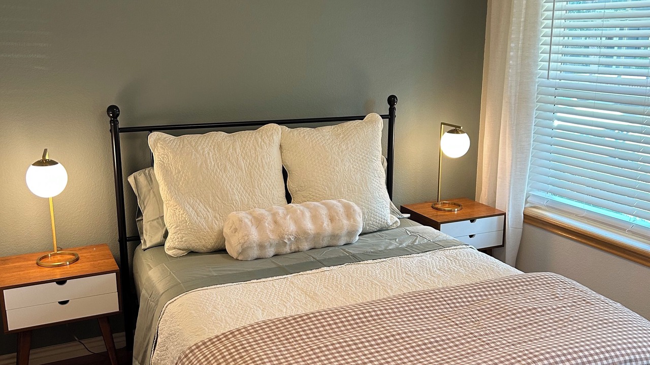 Photo of Bedroom in Dakota Ridge - Northbriar
