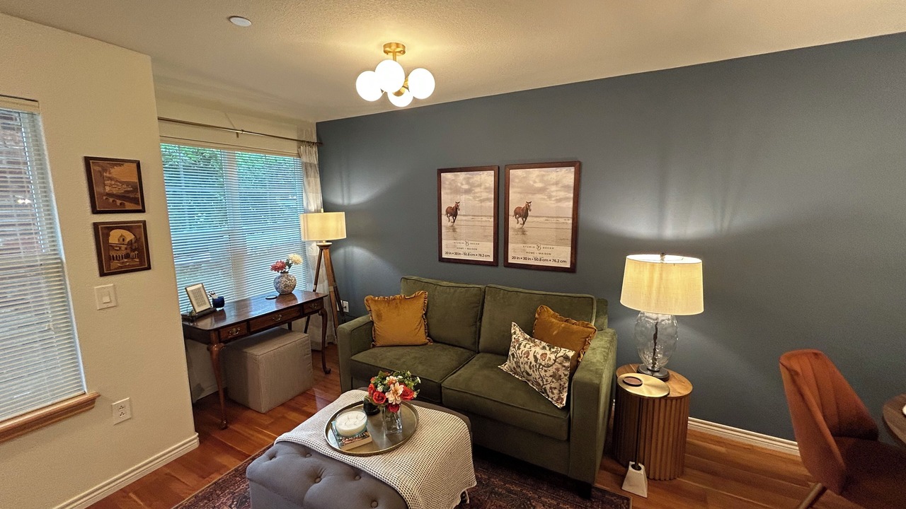 Photo of Livingroom in Dakota Ridge - Northbriar
