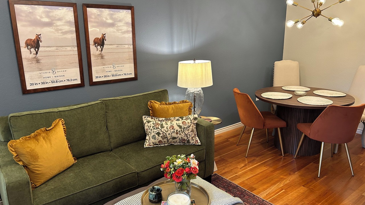 Photo of Livingroom in Dakota Ridge - Northbriar