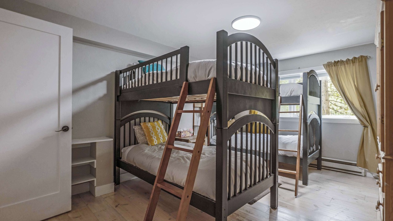 Photo of Bedroom in Breckenridge Heights