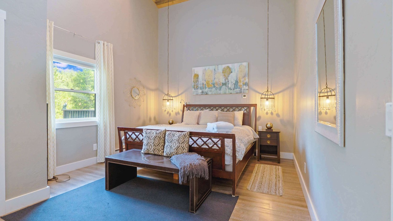 Photo of Bedroom in Breckenridge Heights