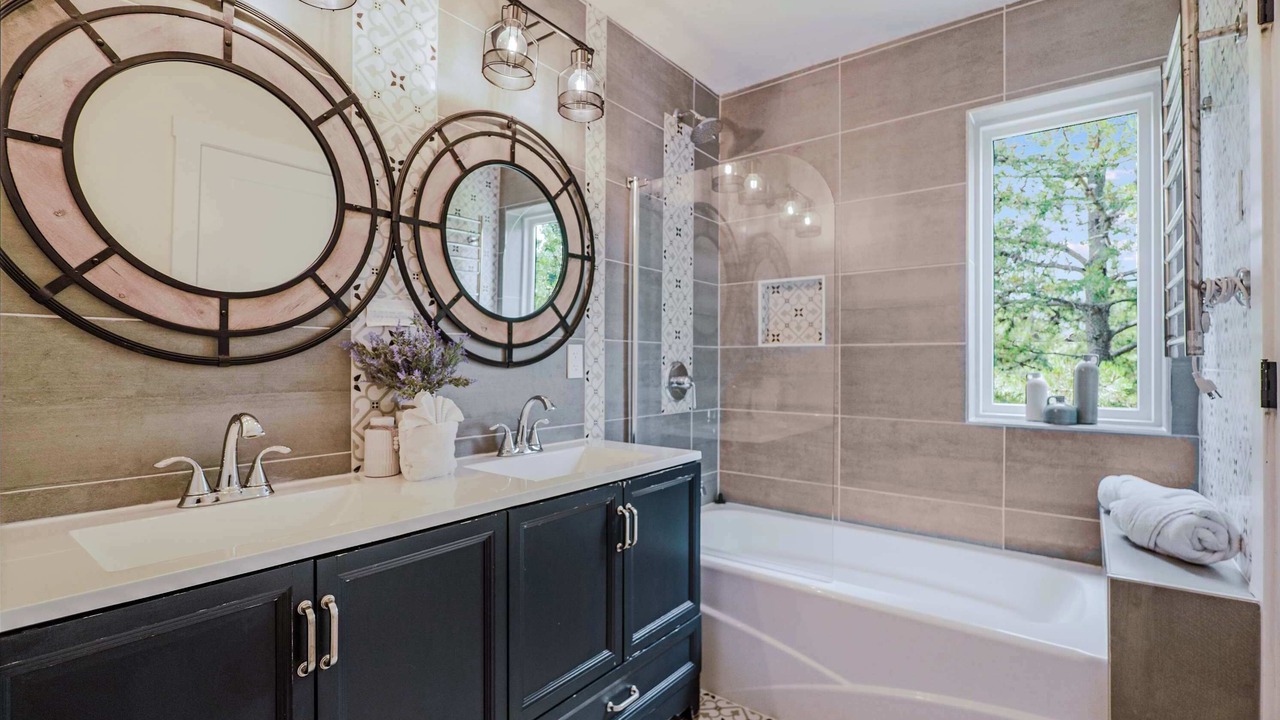 Photo of Bathroom in Breckenridge Heights