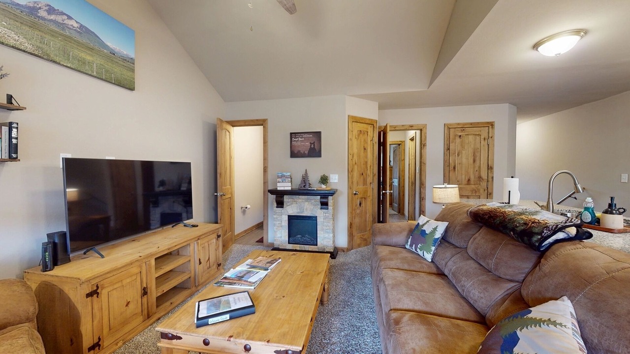 Photo of Livingroom in Crested Butte South