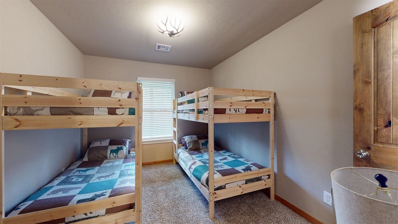 Photo of Bedroom in Crested Butte South