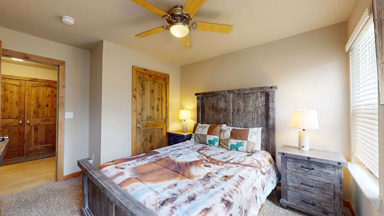 Photo of Bedroom in Crested Butte South