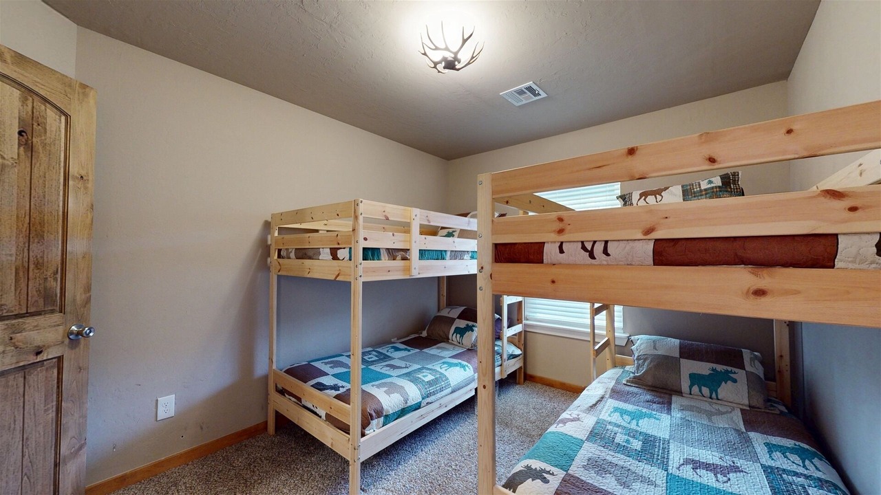 Photo of Bedroom in Crested Butte South
