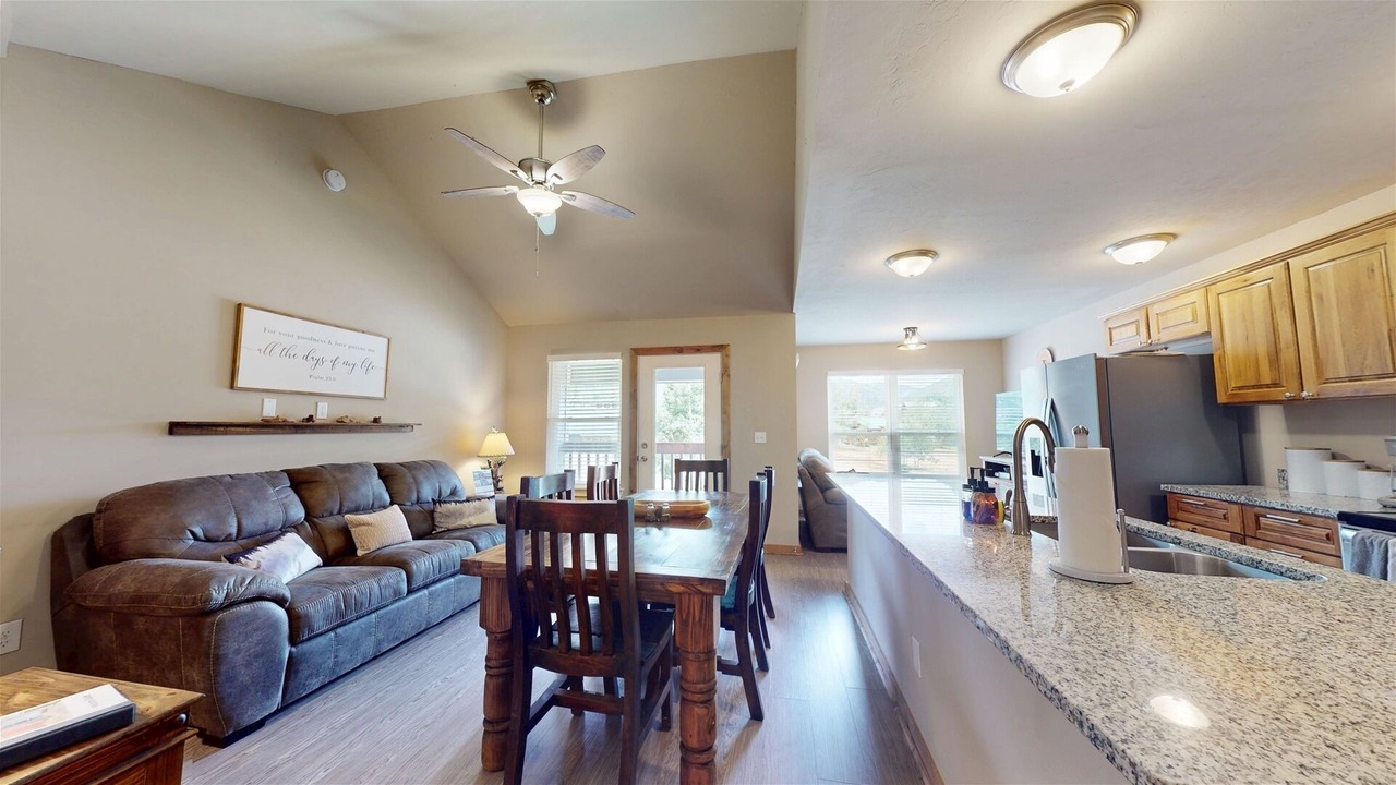 Photo of Livingroom in Crested Butte South