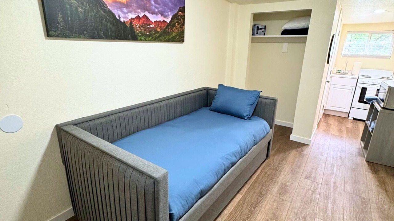 Photo of Livingroom in West Colorado Springs