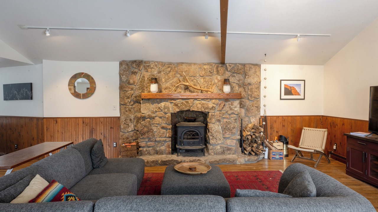 Photo of Livingroom in Golden