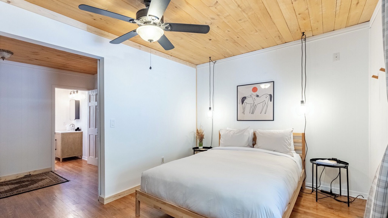 Photo of Bedroom in Villa Grove
