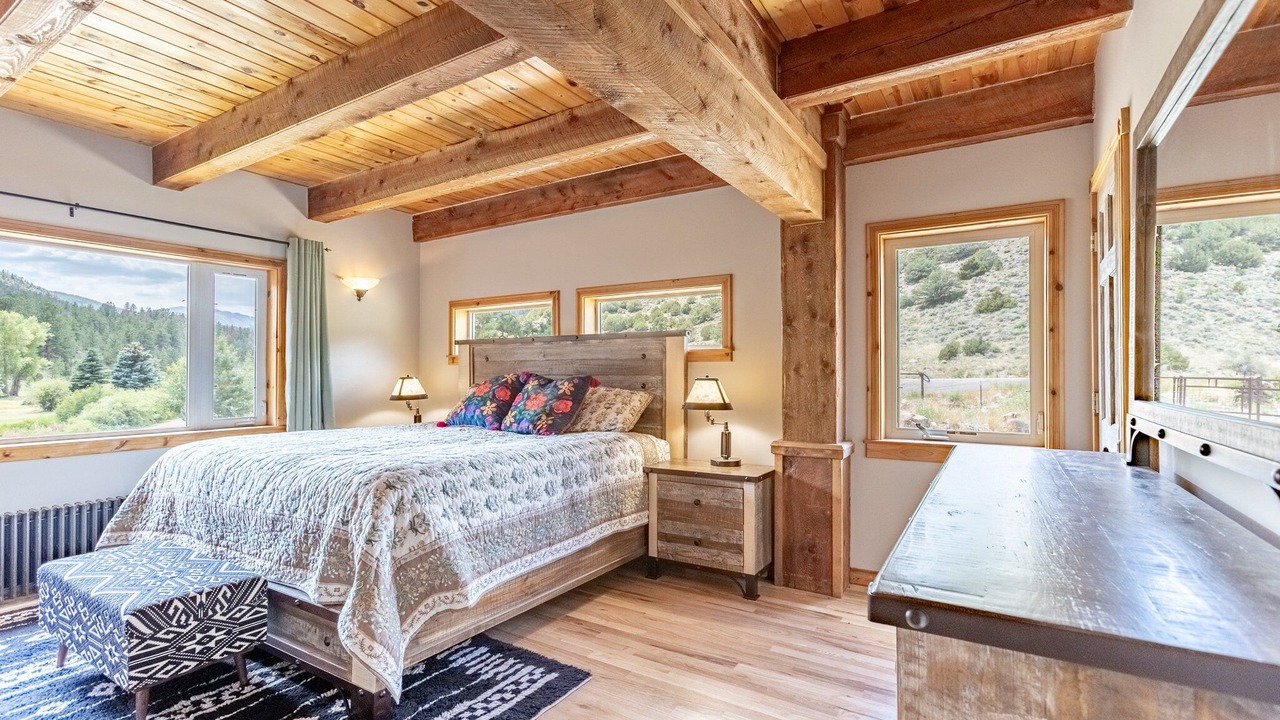 Photo of Bedroom in Salida