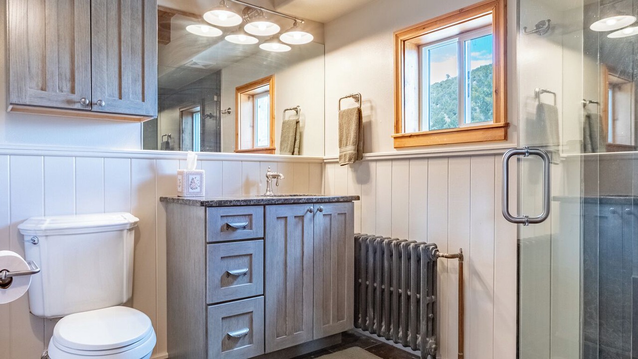 Photo of Bathroom in Salida