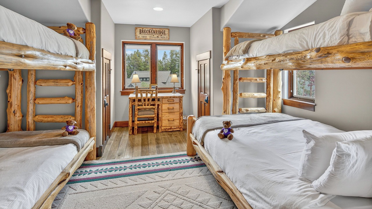 Photo of Bedroom in Boulder Ridge