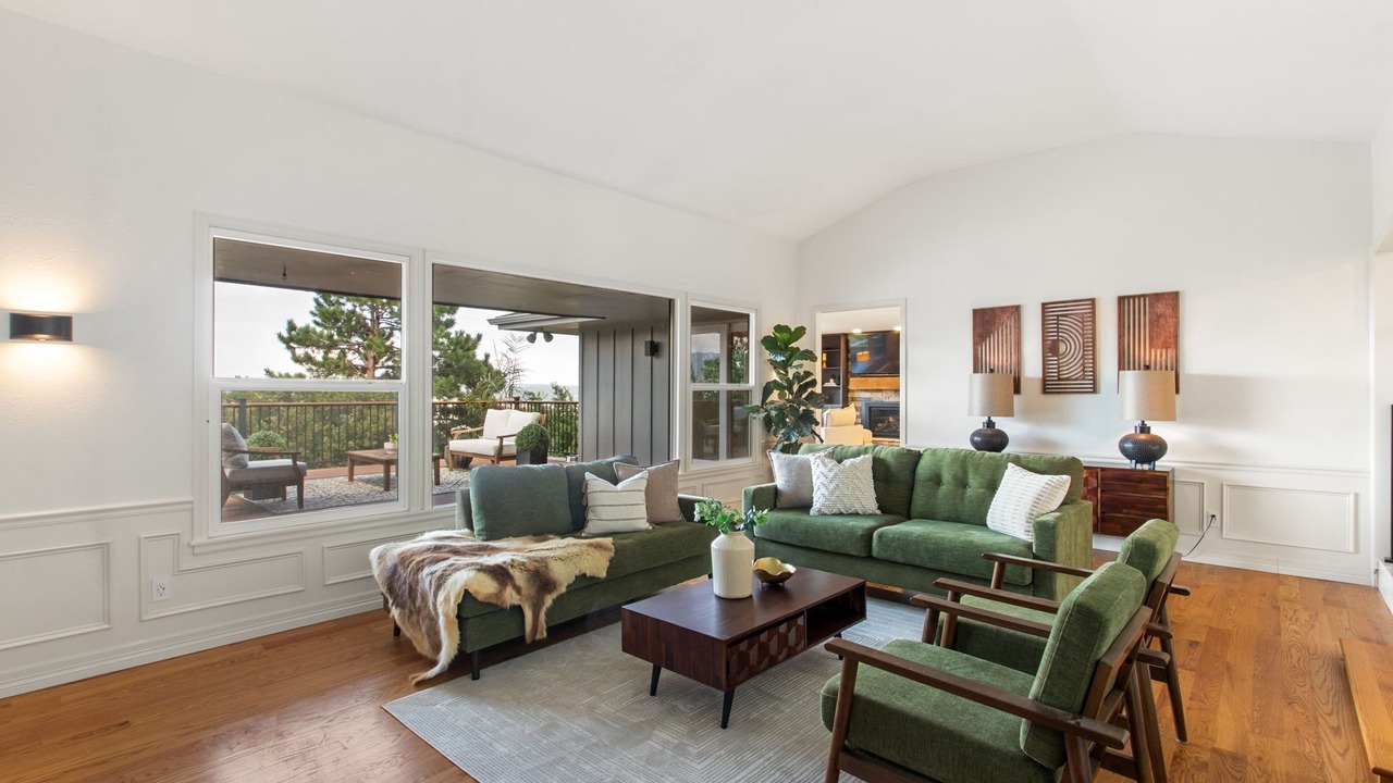 Photo of Livingroom in Skyway