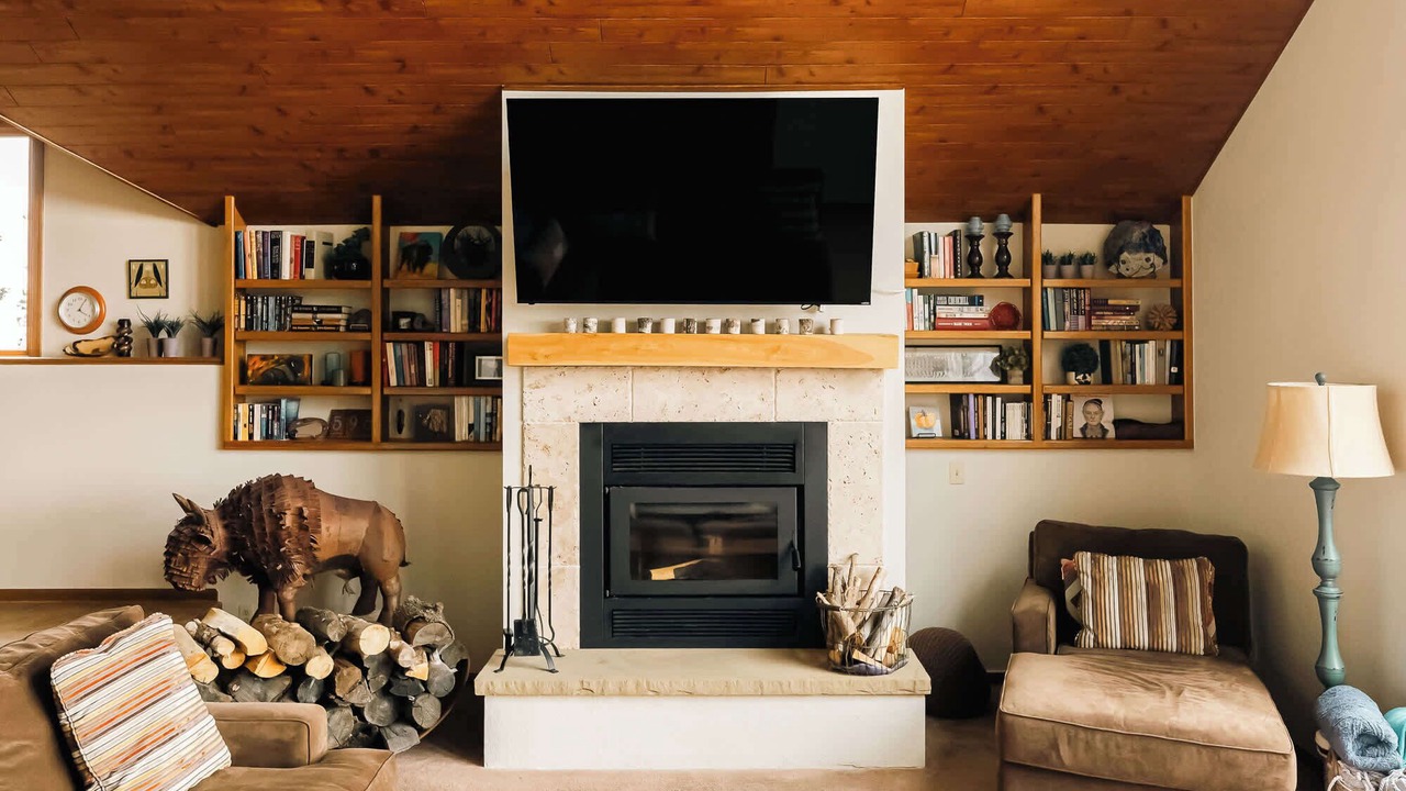 Photo of Livingroom in Evergreen