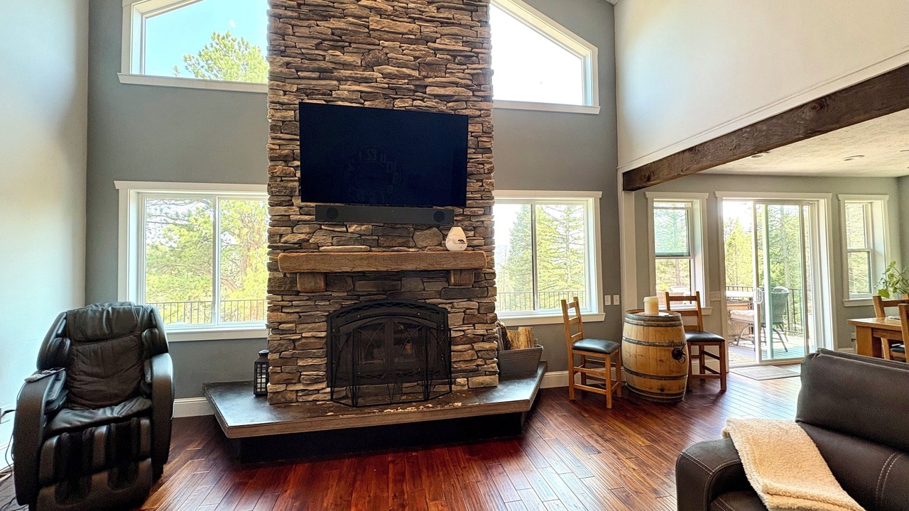 Photo of Livingroom in Conifer Mountain and Meadows