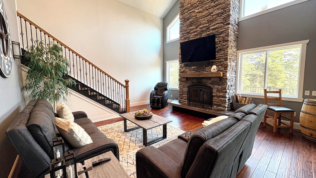 Photo of Livingroom in Conifer Mountain and Meadows