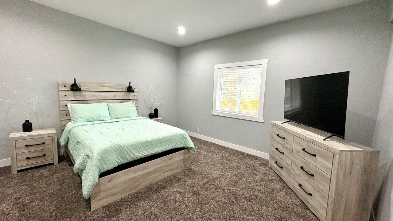 Photo of Bedroom in Conifer Mountain and Meadows