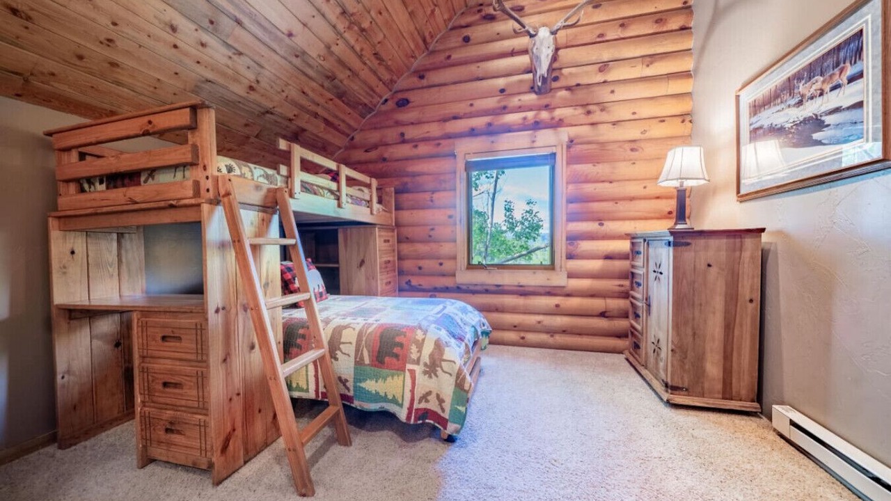 Photo of Bedroom in Carriage Hills