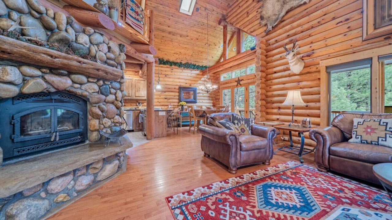 Photo of Livingroom in Carriage Hills