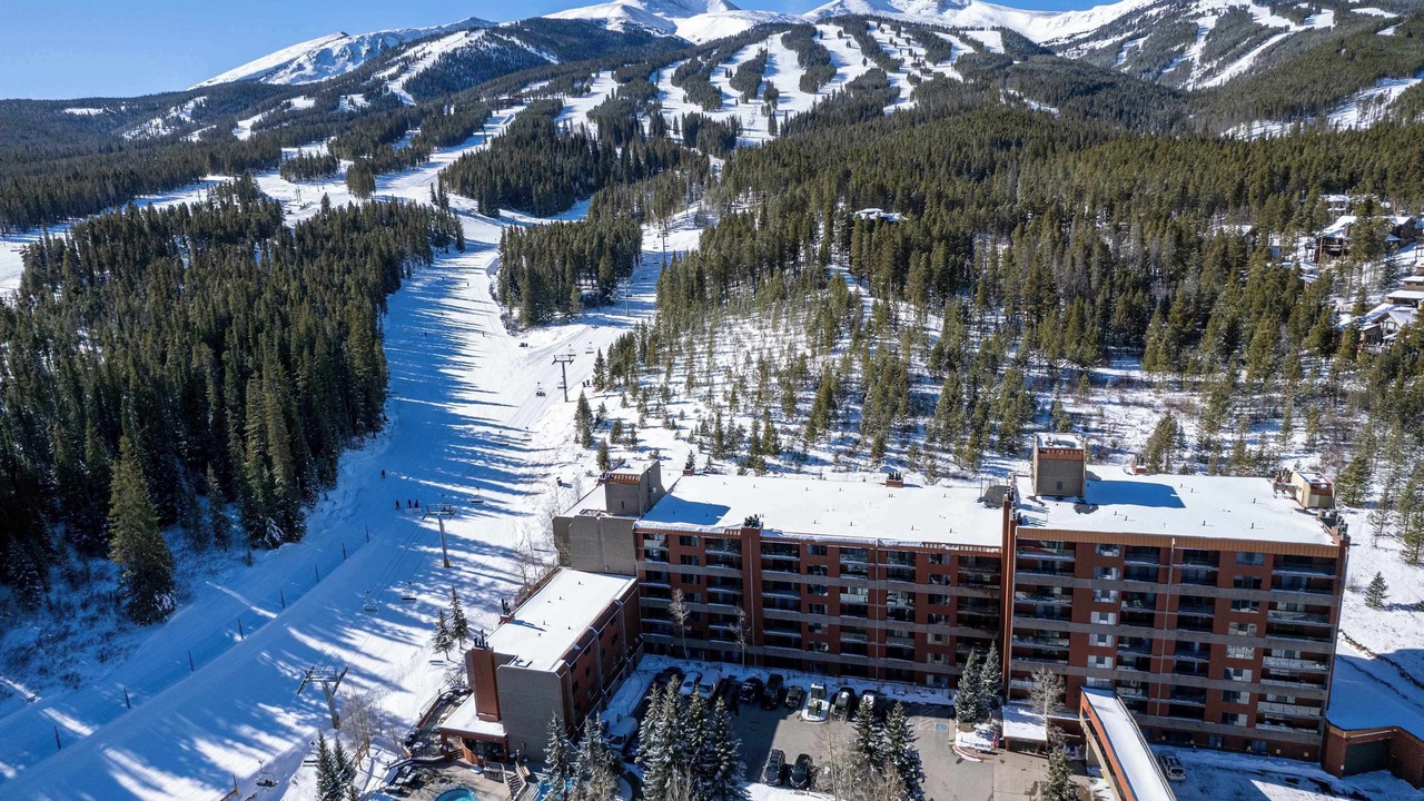 Photo of Outdoor in Peak 9