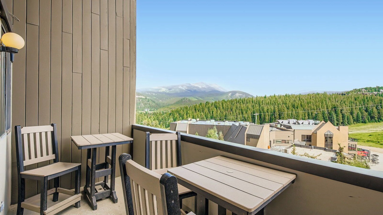 Photo of Outdoor in Peak 9