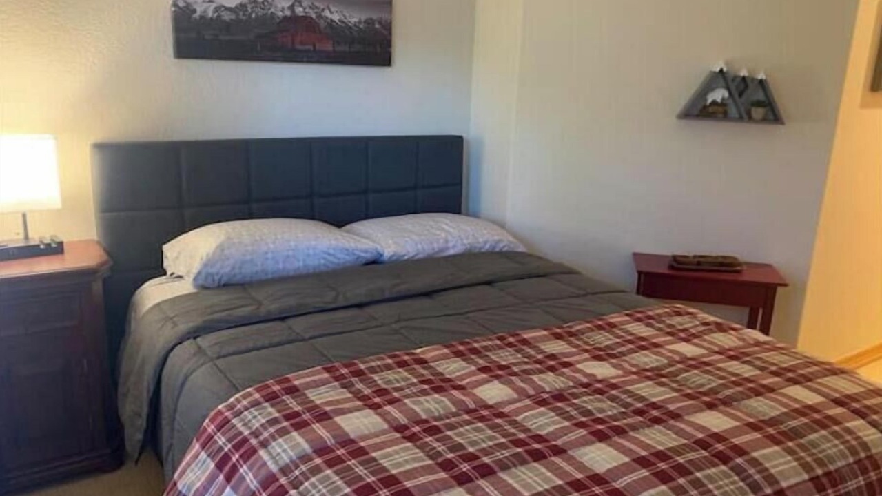 Photo of Bedroom in Edwards
