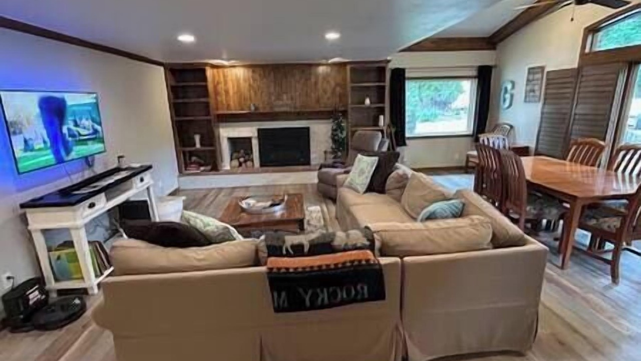 Photo of Livingroom in Northwest Arvada