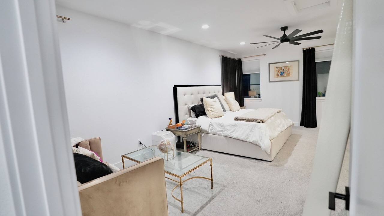 Photo of Bedroom in Aurora