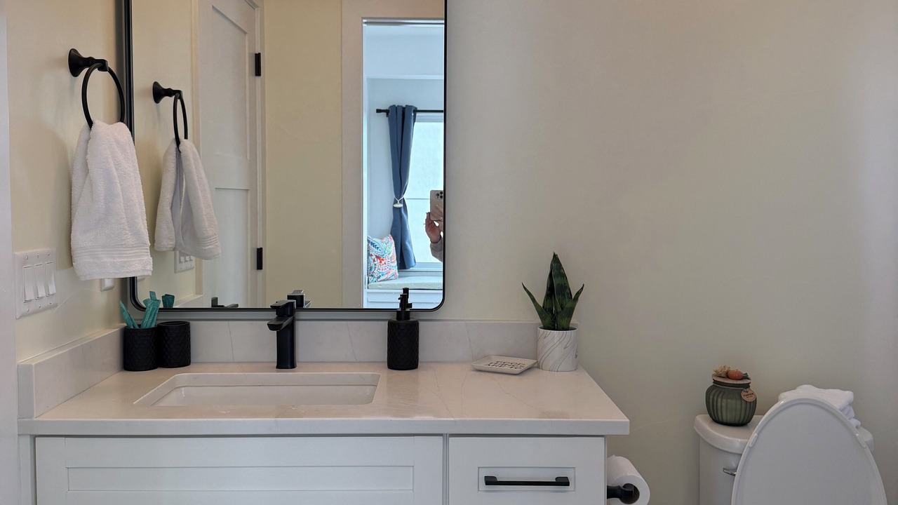 Photo of Bathroom in Jefferson Park