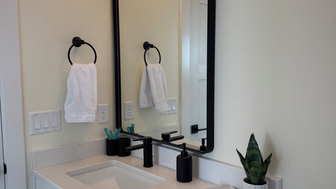 Photo of Bathroom in Jefferson Park