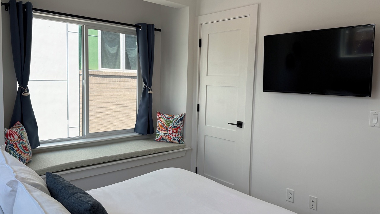 Photo of Bedroom in Jefferson Park