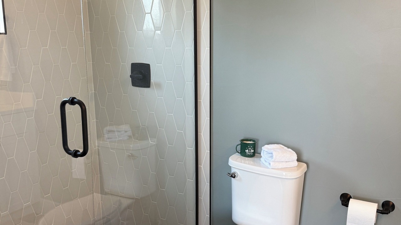 Photo of Bathroom in Jefferson Park