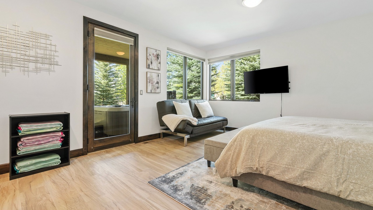 Photo of Bedroom in Edwards