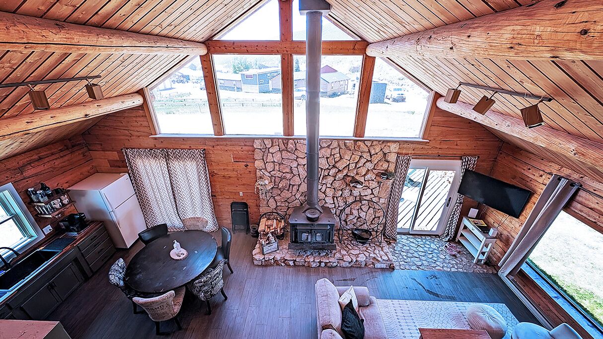 Photo of Livingroom in Pitkin
