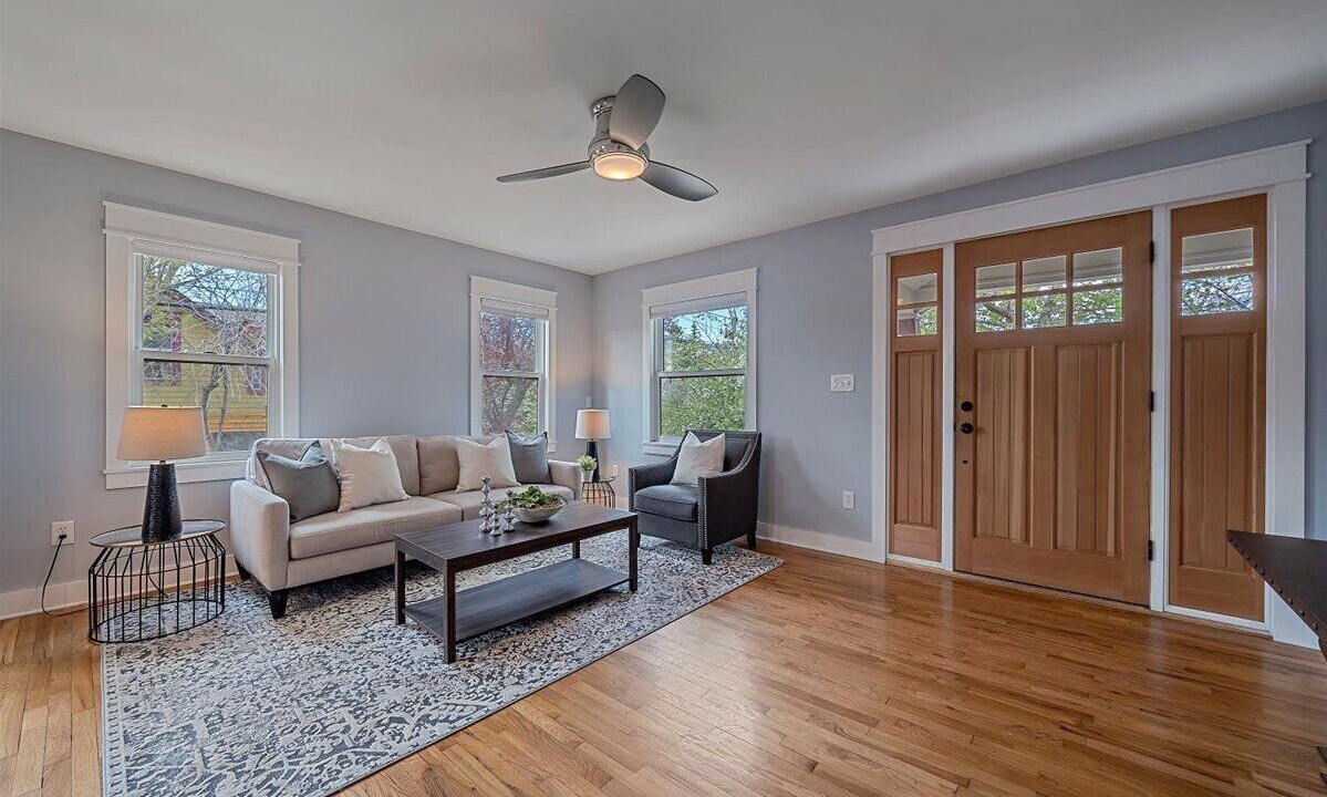 Photo of Livingroom in Whittier